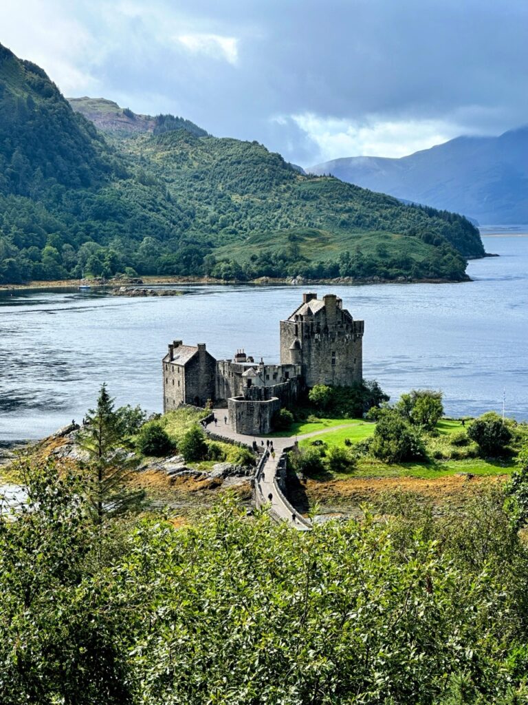 #446 – Eilen Donan Lookout, Dornie, Scotland