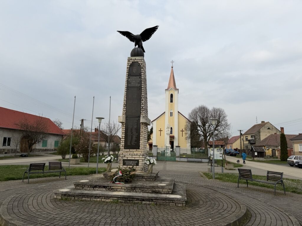 #959 – I. és II. Világháborús-emlékmű, Sotony, Hungary