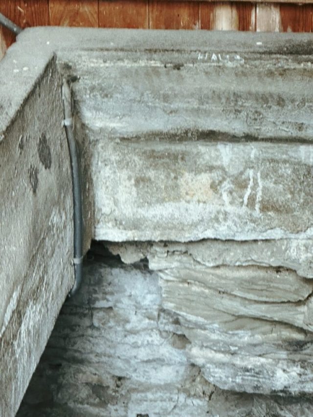 Hand-painted penguin stone #342 hidden at Mannliturm, Luzern, Switzerland (photo 5 of 5)