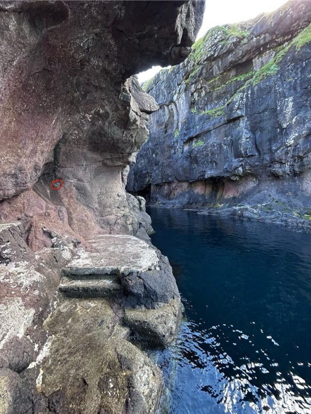 Hand-painted penguin stone #1050 hidden at Gorge Elduvik, Elduvik, Faroe Islands (photo 2 of 5)