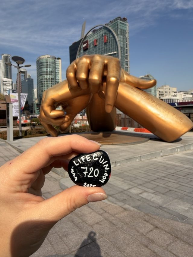 Hand-painted penguin stone #720 hidden at Gangnam Style Sculpture, Seoul, South Korea (photo 4 of 5)