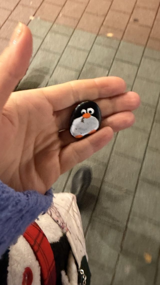 Hand-painted penguin stone #747 hidden at Hongdae, Seoul, South Korea (photo 4 of 5)