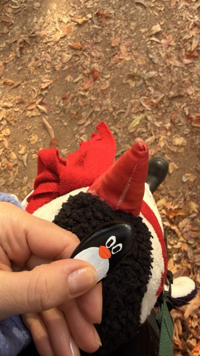 Hand-painted penguin stone #755 hidden at Bridge in the Seoul Forest, Seoul, South Korea (photo 4 of 5)