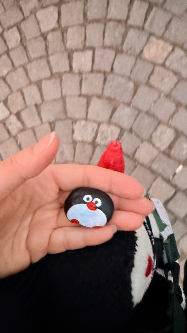 Hand-painted penguin stone #991 hidden at Vysehrad Viewpoint, Prague, Czechia (photo 2 of 5)