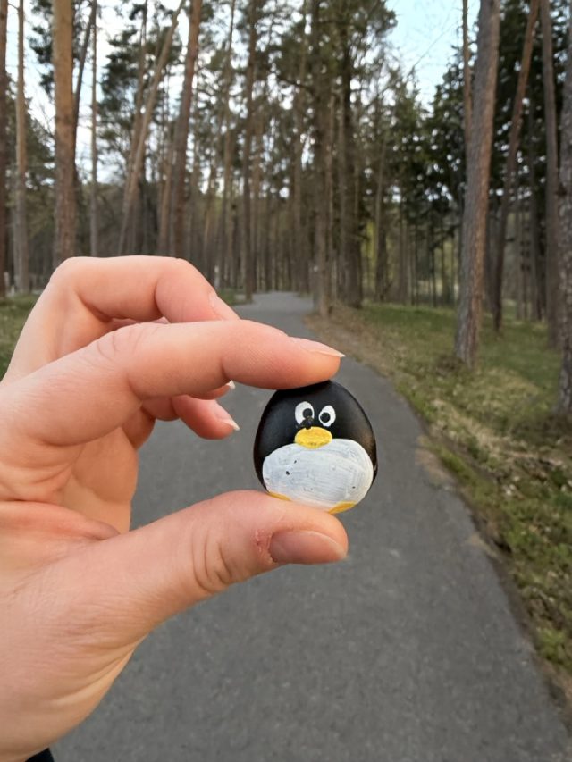 Hand-painted penguin stone #1052 hidden at Tree above Bojnice, Bojnice, Slovakia (photo 3 of 5)