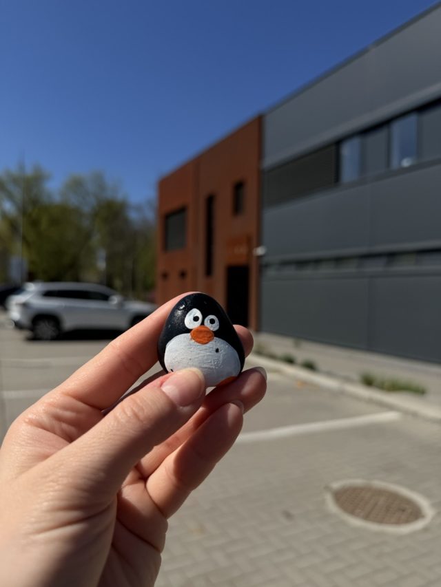 Hand-painted penguin stone #863 hidden at LYRA Chocolate, Ivanka pri Nitre, Slovakia (photo 3 of 5)