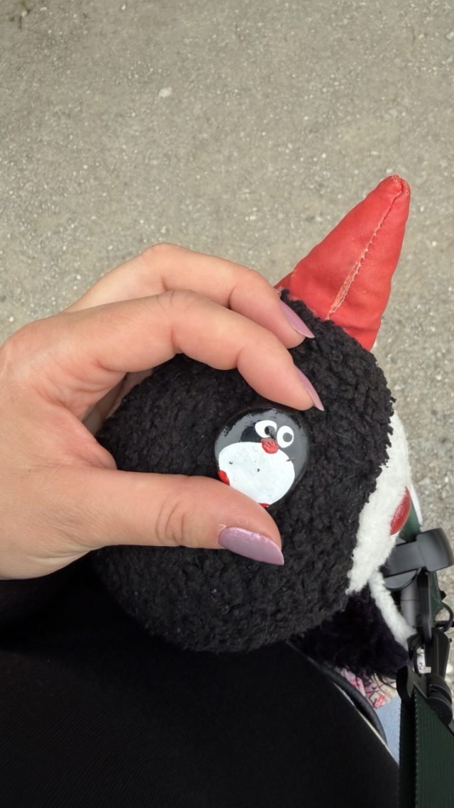Hand-painted penguin stone #1192 hidden at Parking Lot, Skopje, North Macedonia (photo 2 of 4)