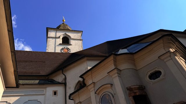 Hand-painted penguin stone #1162 hidden at St. Wolfgang Church, St. Wolfgang im Salzkammergut, Austria (photo 5 of 5)