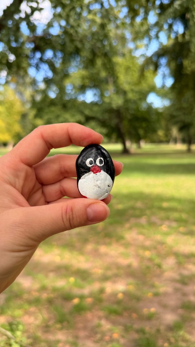 Hand-painted penguin stone #1316 hidden at Tree Trunk Sad Janka Krala, Bratislava, Slovakia (photo 2 of 5)