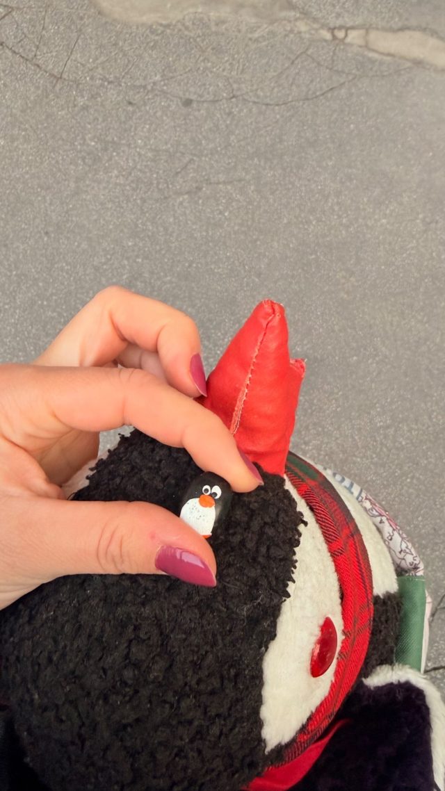 Hand-painted penguin stone #1124 hidden at Stone Wall, Kosice, Slovakia (photo 4 of 5)