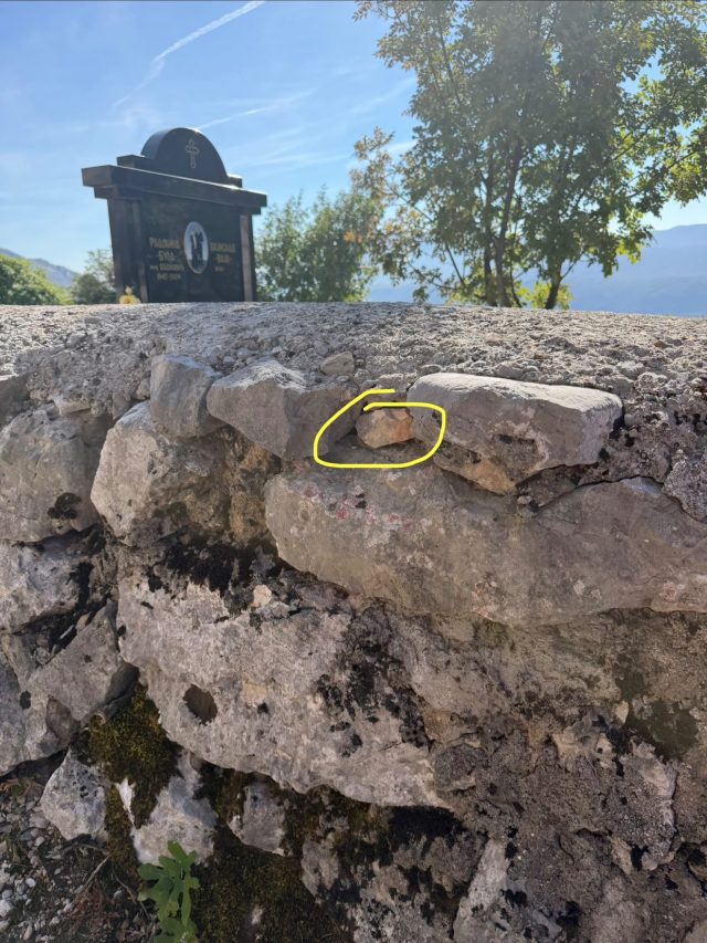 Hand-painted penguin stone #1529 hidden at Gedenkstein, Povija, Montenegro (photo 4 of 5)