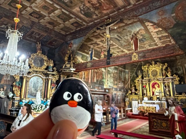Hand-painted penguin stone #1566 hidden at Kosciol sw. Jana Chrzciciela w Orawce, Orawka, Poland (photo 3 of 5)