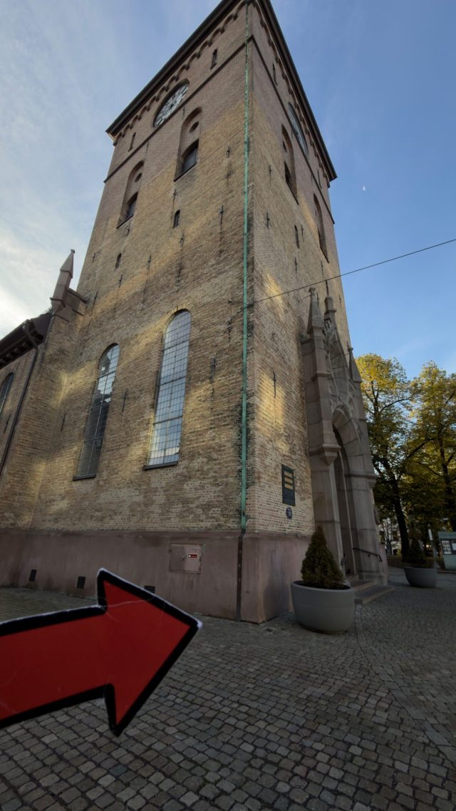 Hand-painted penguin stone #2174 hidden at Oslo Cathedral, Oslo, Norway (photo 2 of 5)